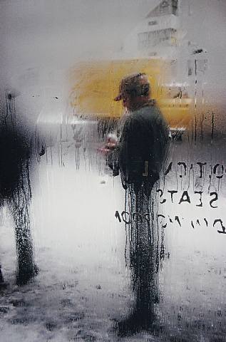 Snow ©Saul Leiter